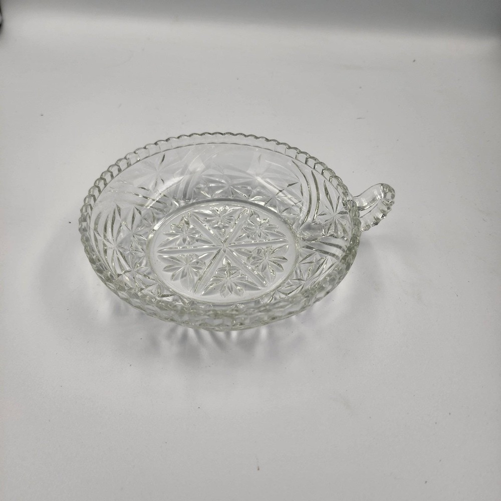 Vintage 1950s Anchor Hocking Clear Glass Stars and Bars 7" Nappy‎ Bowl